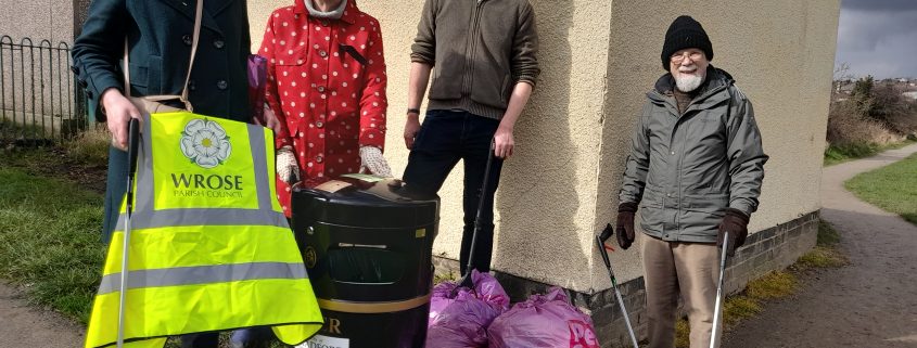 Group of litter pickers
