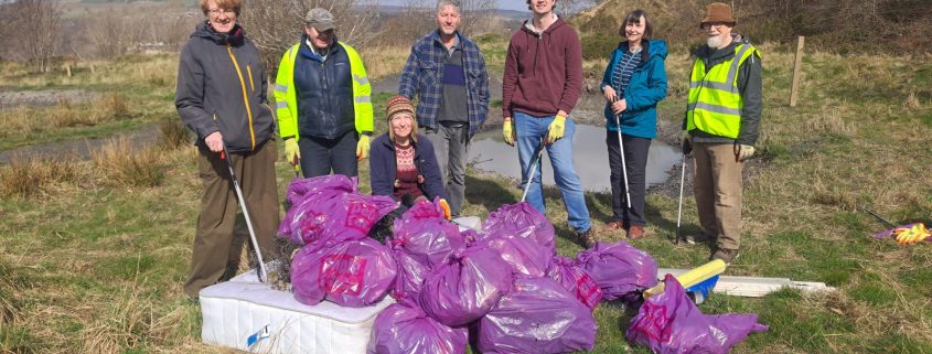Wetlands Litter Pcik - March 25 -5